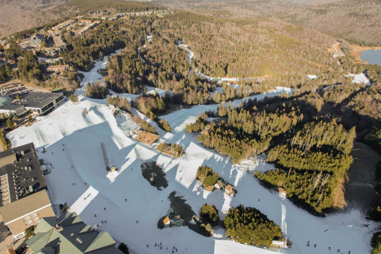 Summit 204D At Snowshoe Exterior foto